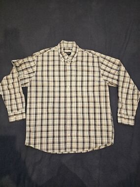 Jos. A. Bank Men's Blue and White Plaid Traditional Fit Button-Down Shirt